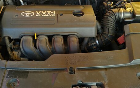 Toyota Avensis III рестайлинг, 2004 год, 850 000 рублей, 6 фотография