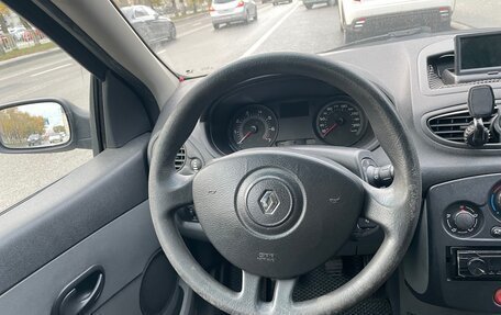 Renault Clio III, 2006 год, 300 000 рублей, 1 фотография