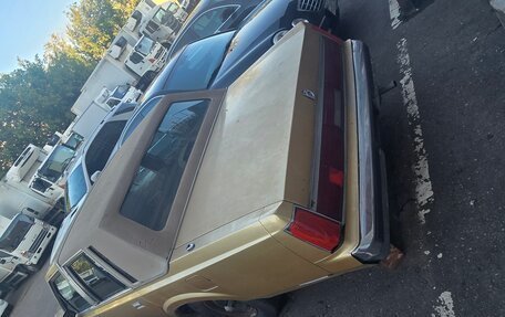 Lincoln Town Car II, 1987 год, 990 000 рублей, 6 фотография