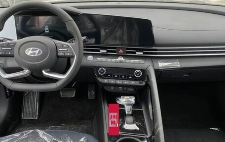 Hyundai Elantra, 2024 год, 2 450 000 рублей, 4 фотография