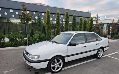 Volkswagen Passat B4, 1995 год, 750 000 рублей, 6 фотография