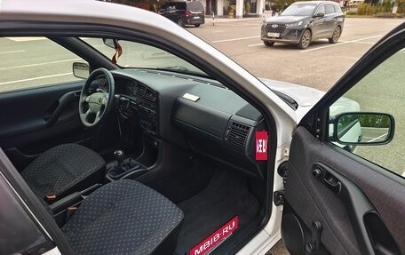 Volkswagen Passat B4, 1995 год, 750 000 рублей, 9 фотография