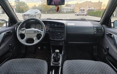 Volkswagen Passat B4, 1995 год, 750 000 рублей, 17 фотография