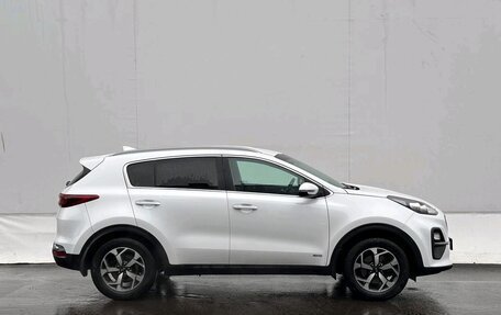 KIA Sportage IV рестайлинг, 2020 год, 2 200 000 рублей, 4 фотография