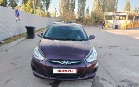 Hyundai Solaris II рестайлинг, 2012 год, 610 000 рублей, 1 фотография