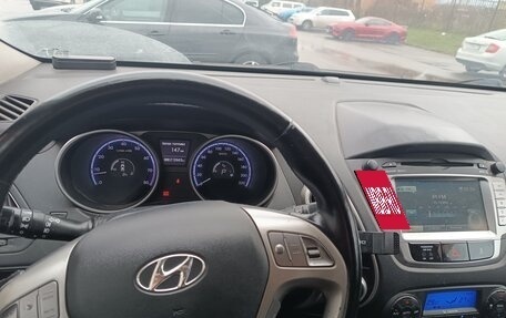 Hyundai ix35 I рестайлинг, 2013 год, 1 050 000 рублей, 5 фотография