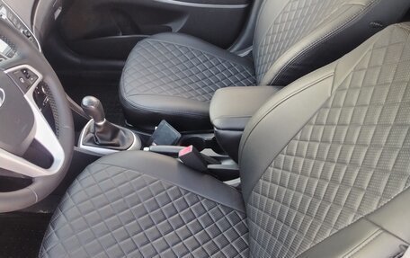 Hyundai Solaris II рестайлинг, 2012 год, 610 000 рублей, 16 фотография