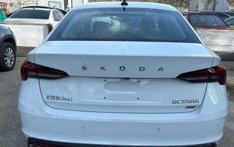 Skoda Octavia IV, 2023 год, 2 250 000 рублей, 6 фотография