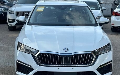 Skoda Octavia IV, 2023 год, 2 250 000 рублей, 2 фотография