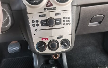 Opel Corsa D, 2013 год, 253 000 рублей, 1 фотография