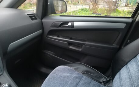 Opel Zafira B, 2012 год, 750 000 рублей, 11 фотография