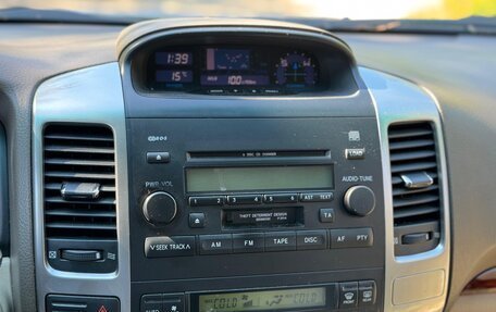 Toyota Land Cruiser Prado 120 рестайлинг, 2003 год, 1 350 000 рублей, 12 фотография