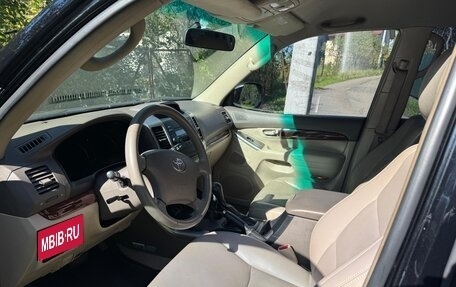 Toyota Land Cruiser Prado 120 рестайлинг, 2003 год, 1 350 000 рублей, 23 фотография