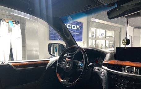 Lexus LX III, 2016 год, 7 400 000 рублей, 34 фотография