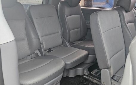 Hyundai Grand Starex Grand Starex I рестайлинг 2, 2008 год, 1 000 000 рублей, 9 фотография