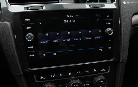 Volkswagen Golf VII, 2018 год, 2 170 000 рублей, 17 фотография