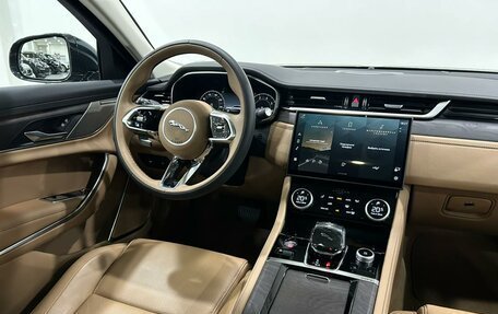 Jaguar XF II, 2024 год, 5 990 000 рублей, 34 фотография