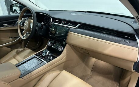 Jaguar XF II, 2024 год, 5 990 000 рублей, 33 фотография