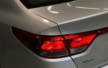 KIA Rio IV, 2018 год, 995 000 рублей, 8 фотография