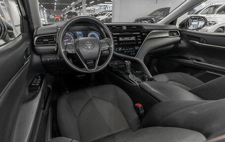 Toyota Camry, 2018 год, 2 230 000 рублей, 7 фотография