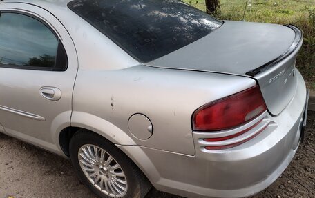 Dodge Stratus II, 2001 год, 200 000 рублей, 1 фотография