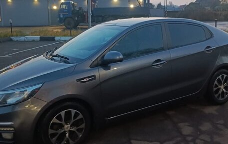 KIA Rio III рестайлинг, 2015 год, 820 000 рублей, 10 фотография