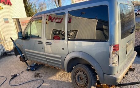 Ford Tourneo Connect I, 2004 год, 350 000 рублей, 2 фотография