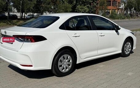 Toyota Corolla, 2023 год, 1 750 000 рублей, 4 фотография