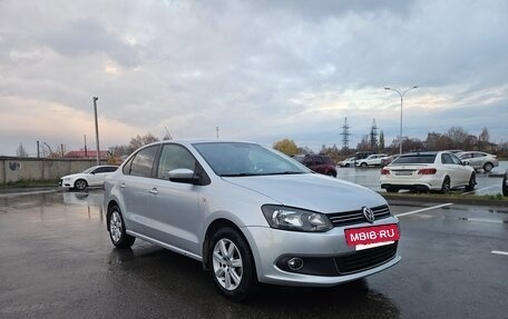 Volkswagen Polo VI (EU Market), 2012 год, 895 000 рублей, 3 фотография