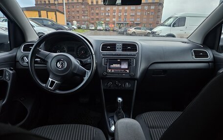 Volkswagen Polo VI (EU Market), 2012 год, 895 000 рублей, 19 фотография