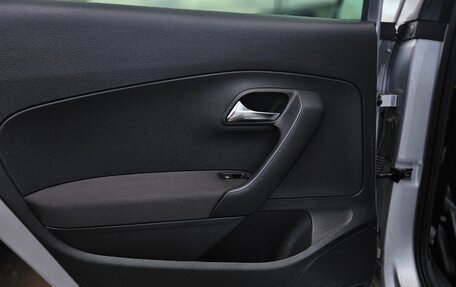 Volkswagen Polo VI (EU Market), 2012 год, 895 000 рублей, 17 фотография