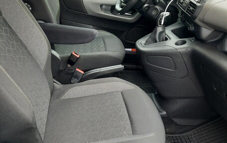 Peugeot Rifter I, 2020 год, 1 495 000 рублей, 11 фотография