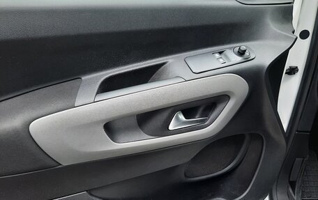 Peugeot Rifter I, 2020 год, 1 495 000 рублей, 10 фотография