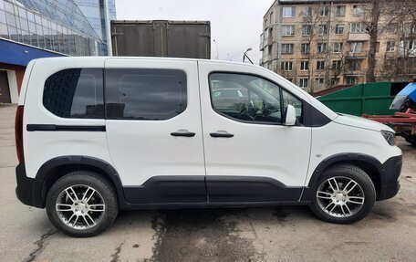 Peugeot Rifter I, 2020 год, 1 495 000 рублей, 6 фотография