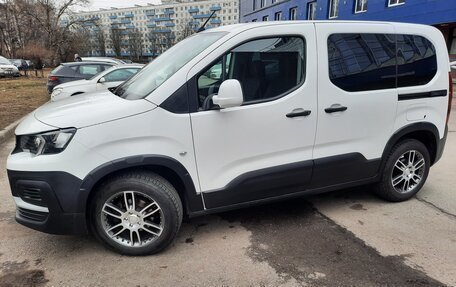 Peugeot Rifter I, 2020 год, 1 495 000 рублей, 5 фотография