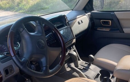 Mitsubishi Montero III, 2000 год, 500 000 рублей, 2 фотография