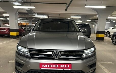 Volkswagen Tiguan II, 2020 год, 2 050 000 рублей, 2 фотография