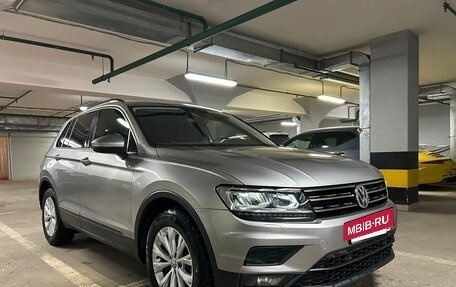 Volkswagen Tiguan II, 2020 год, 2 050 000 рублей, 3 фотография