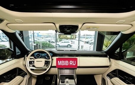 Land Rover Range Rover IV рестайлинг, 2024 год, 31 990 000 рублей, 13 фотография