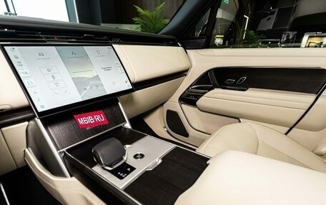 Land Rover Range Rover IV рестайлинг, 2024 год, 31 990 000 рублей, 23 фотография