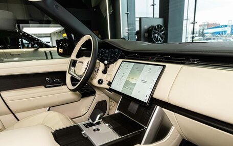 Land Rover Range Rover IV рестайлинг, 2024 год, 31 990 000 рублей, 24 фотография