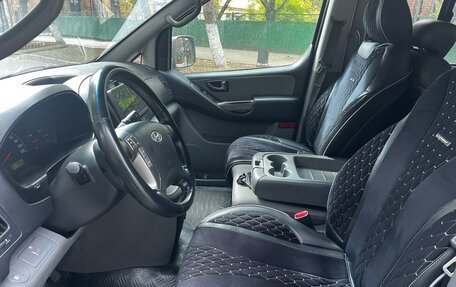 Hyundai Grand Starex Grand Starex I рестайлинг 2, 2011 год, 1 250 000 рублей, 10 фотография