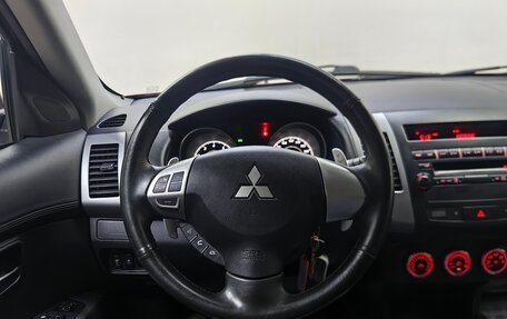 Mitsubishi Outlander III рестайлинг 3, 2011 год, 1 028 000 рублей, 10 фотография