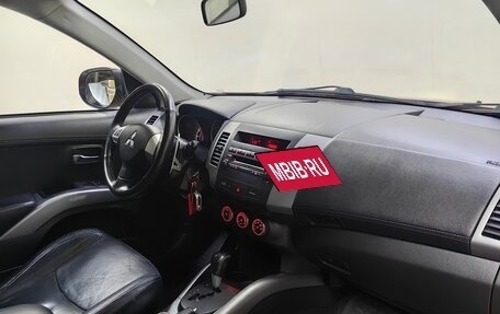 Mitsubishi Outlander III рестайлинг 3, 2011 год, 1 028 000 рублей, 12 фотография