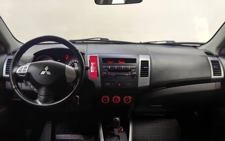 Mitsubishi Outlander III рестайлинг 3, 2011 год, 1 028 000 рублей, 11 фотография