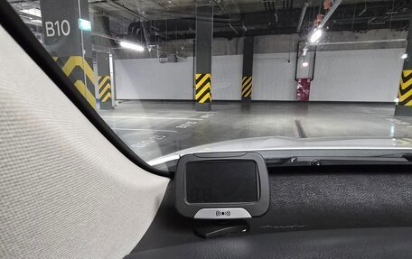 Mitsubishi Outlander III рестайлинг 3, 2017 год, 1 990 000 рублей, 18 фотография