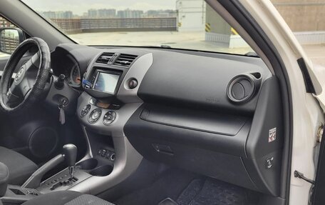 Toyota RAV4, 2008 год, 1 099 000 рублей, 20 фотография