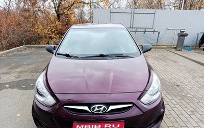 Hyundai Solaris II рестайлинг, 2012 год, 740 000 рублей, 1 фотография
