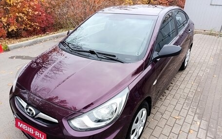 Hyundai Solaris II рестайлинг, 2012 год, 740 000 рублей, 13 фотография