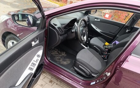 Hyundai Solaris II рестайлинг, 2012 год, 740 000 рублей, 27 фотография